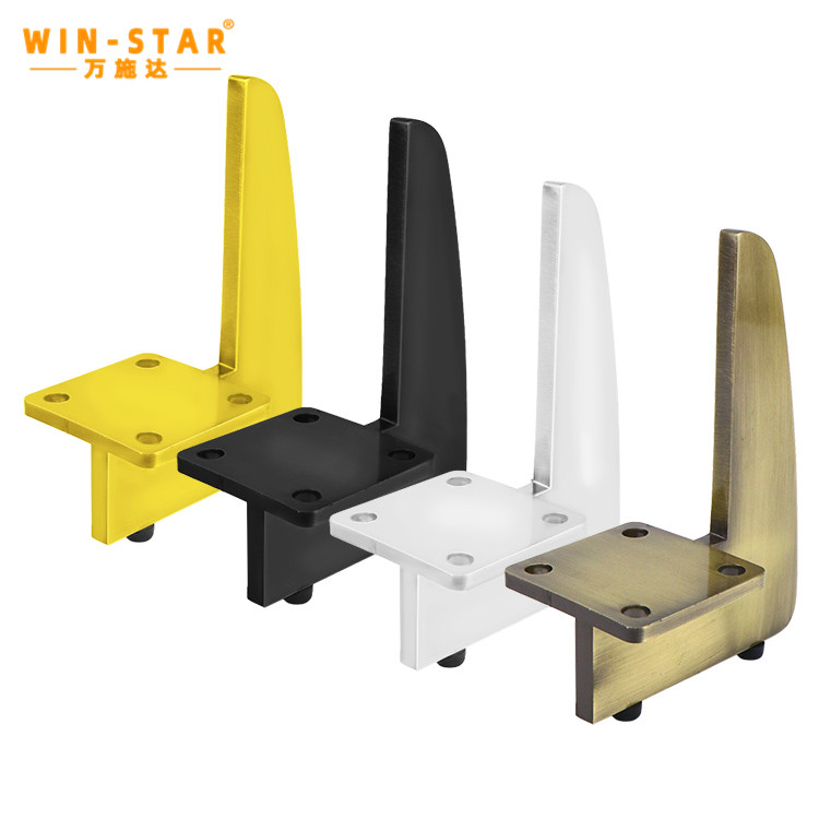 금속 소파 다리는 스타일과 기능이 다양합니다.