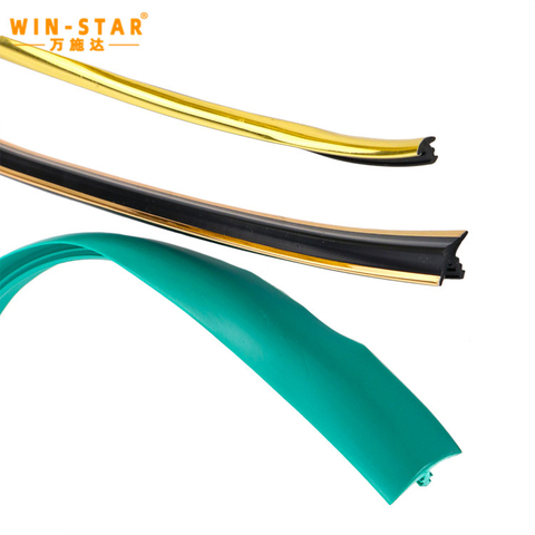 barevn&eacute; lemov&aacute;n&iacute; okrajů: dekorace na pozad&iacute; stěn a n&aacute;bytku