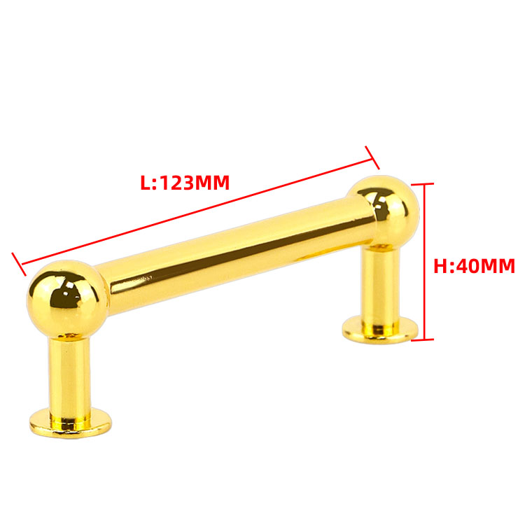 Znovuobjaven&yacute; n&aacute;bytok: Z&aacute;zraky dekorat&iacute;vnych gomb&iacute;kov