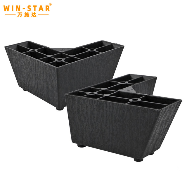 Jakimi procesami można uzyskać plastikowe nogi do mebli imitujące fakturę drewna?