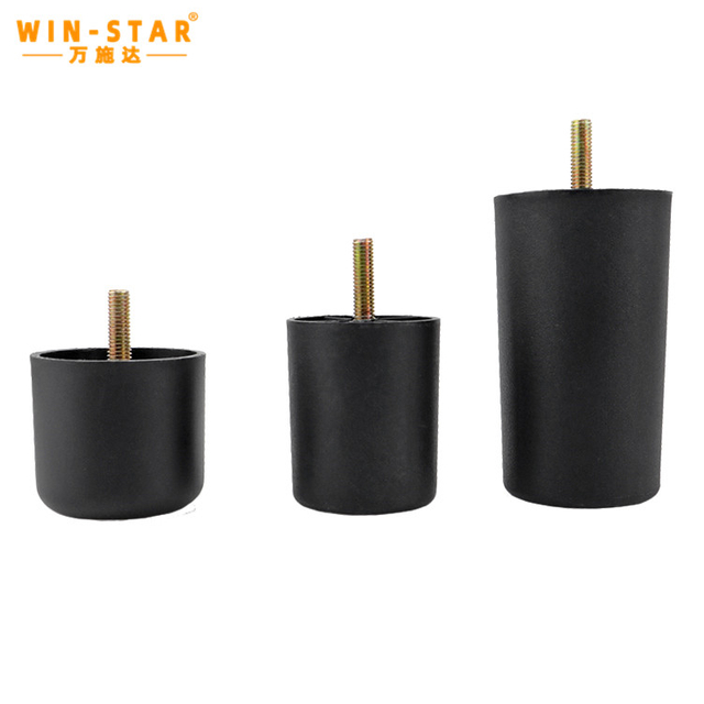 स्टाइलिश और व्यावहारिक: प्लास्टिक सोफा पैर जो डिजाइन के साथ कार्य को मिश्रित करते हैं